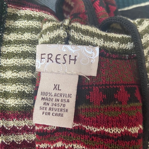 Lot of 4 Sweaters Size L/XL - Picture 4 of 5